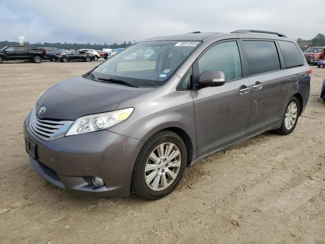  Salvage Toyota Sienna