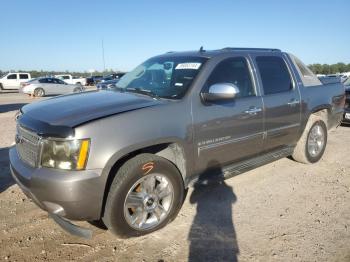  Salvage Chevrolet Avalanche