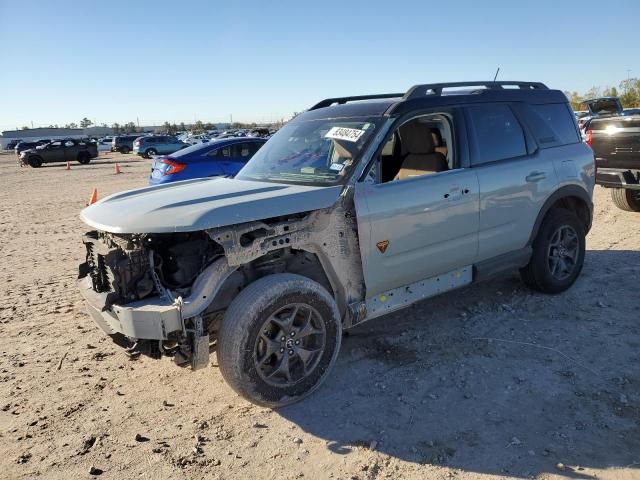  Salvage Ford Bronco