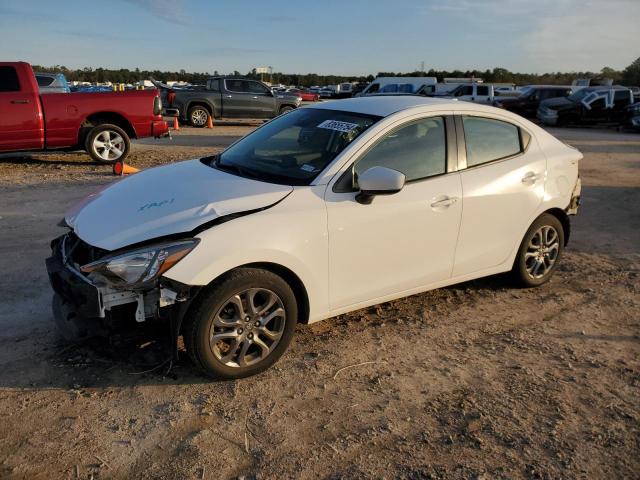  Salvage Toyota Yaris