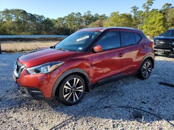  Salvage Nissan Kicks