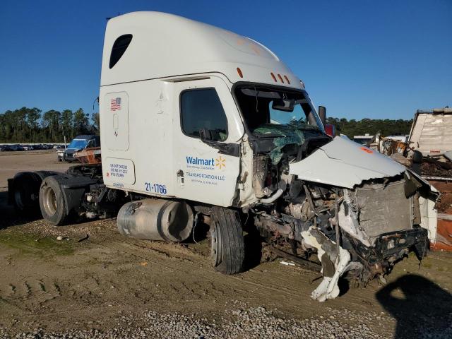  Salvage Freightliner Cascadia 1