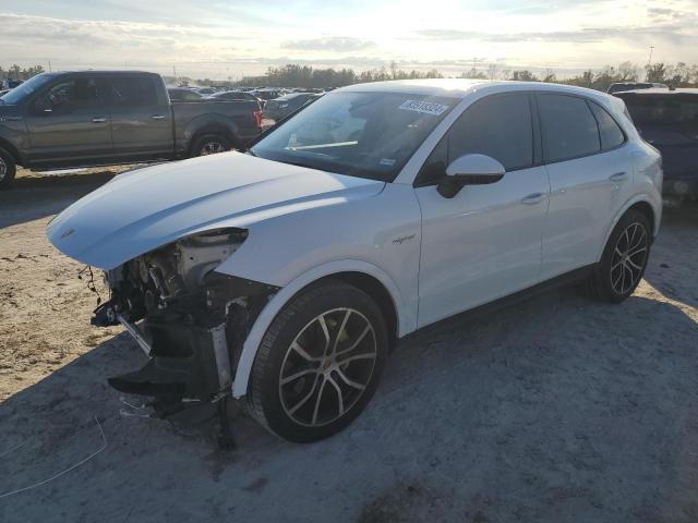  Salvage Porsche Cayenne