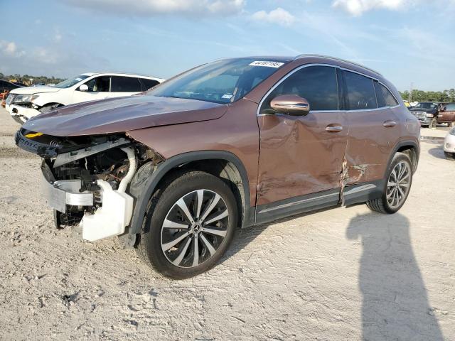  Salvage Mercedes-Benz GLA