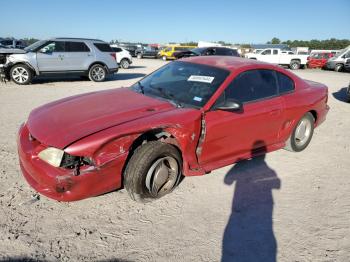  Salvage Ford Mustang