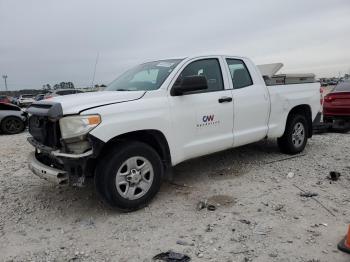  Salvage Toyota Tundra