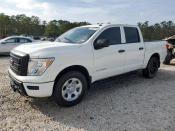  Salvage Nissan Titan