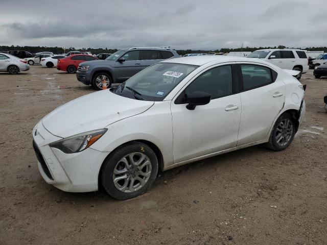  Salvage Toyota Yaris