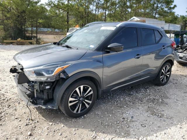  Salvage Nissan Kicks