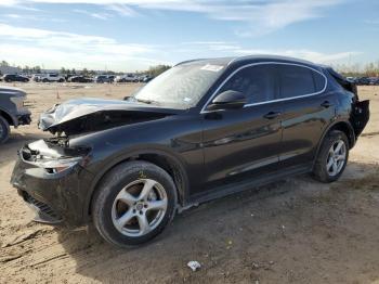  Salvage Alfa Romeo Stelvio