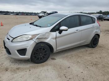  Salvage Ford Fiesta