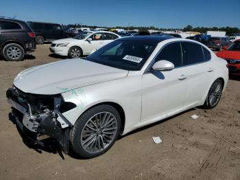  Salvage Alfa Romeo Giulia