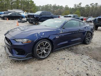  Salvage Ford Mustang