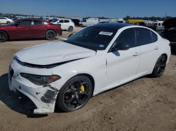  Salvage Alfa Romeo Giulia