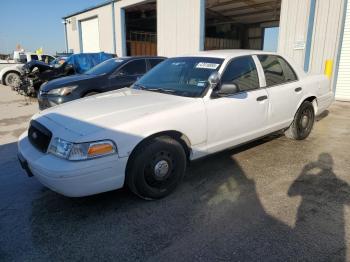  Salvage Ford Crown Vic