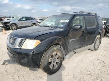  Salvage Nissan Pathfinder