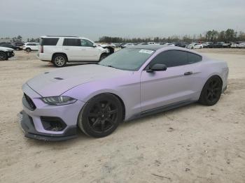  Salvage Ford Mustang