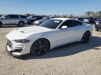  Salvage Ford Mustang