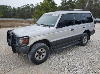  Salvage Mitsubishi Montero