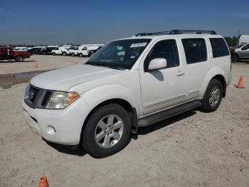  Salvage Nissan Pathfinder