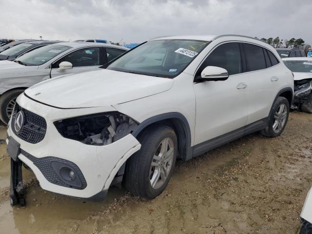  Salvage Mercedes-Benz GLA