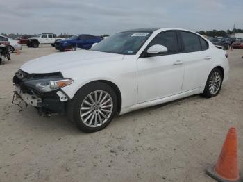  Salvage Alfa Romeo Giulia