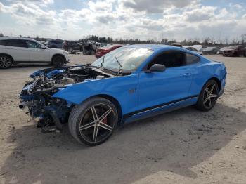  Salvage Ford Mustang