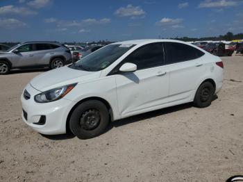  Salvage Hyundai ACCENT