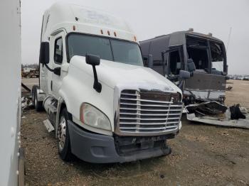  Salvage Freightliner Cascadia 1