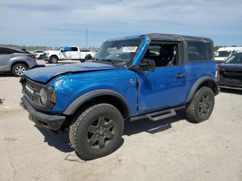  Salvage Ford Bronco