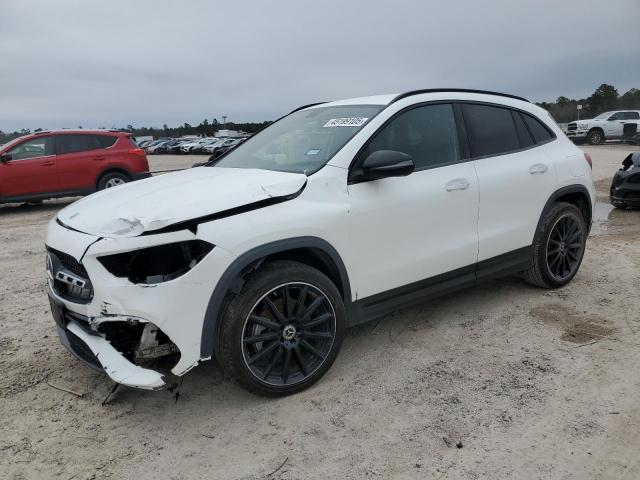  Salvage Mercedes-Benz GLA