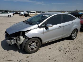  Salvage Ford Fiesta