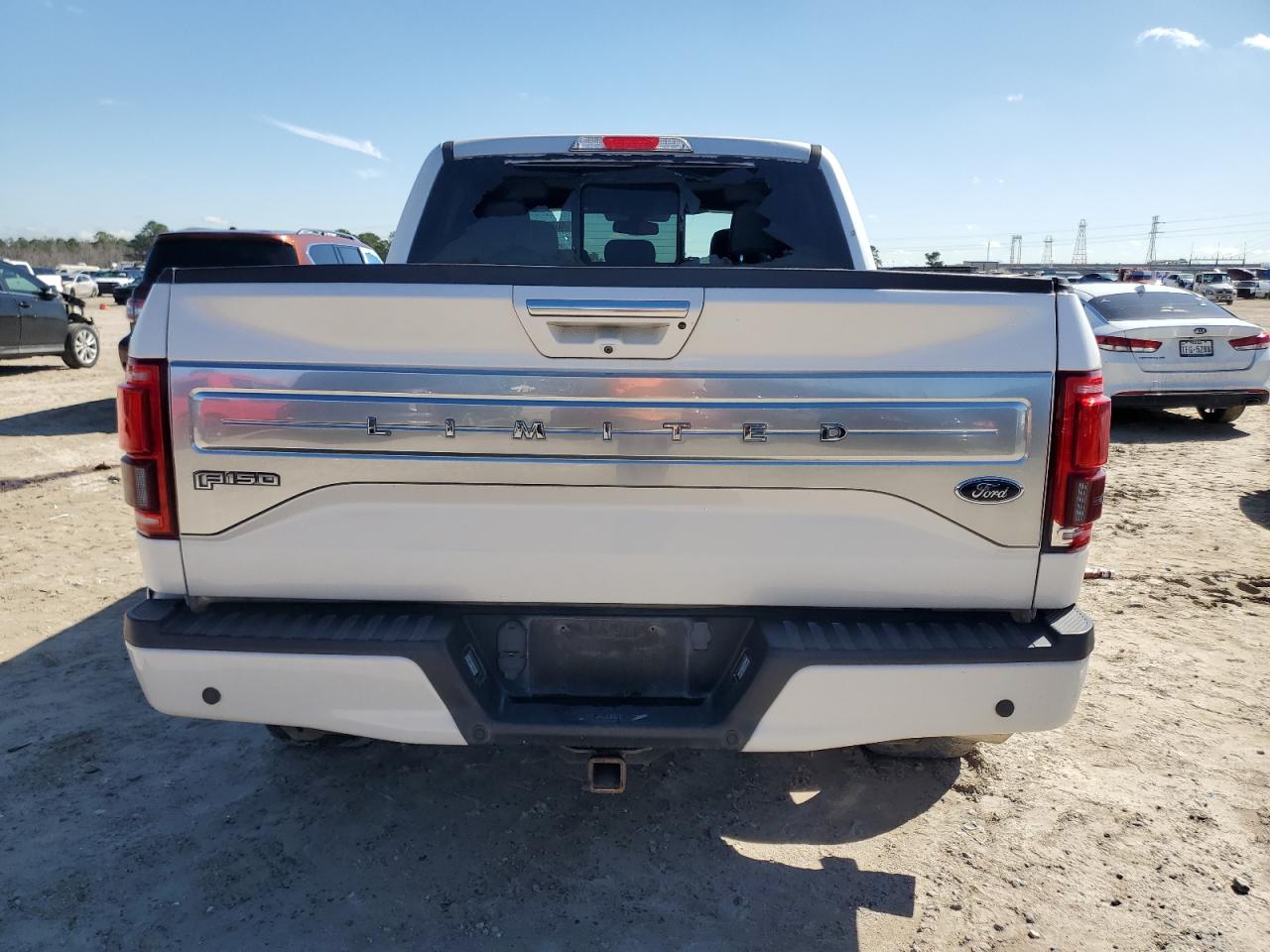 Ford F-150 Supercrew Image 6