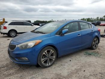  Salvage Kia Forte