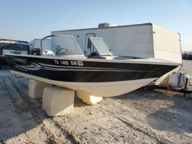  Salvage Starcraft Co Boat