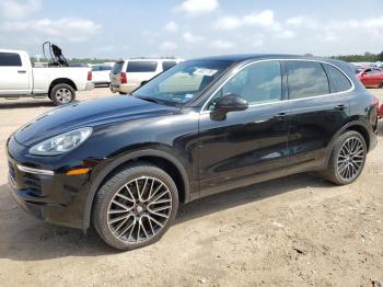  Salvage Porsche Cayenne