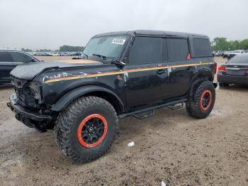  Salvage Ford Bronco