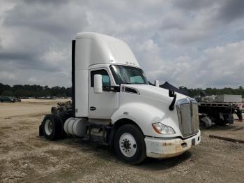  Salvage Kenworth T680