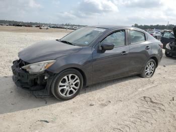  Salvage Toyota Yaris