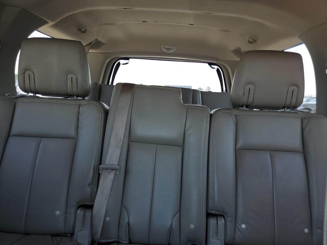 Ford Expedition El Xlt Image 9