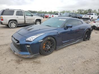  Salvage Nissan Gtr
