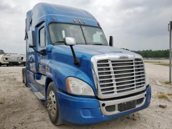  Salvage Freightliner Cascadia 1