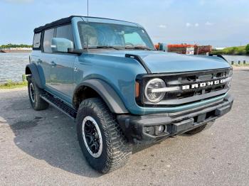  Salvage Ford Bronco