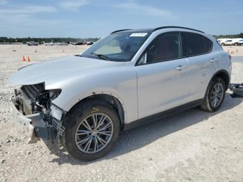  Salvage Alfa Romeo Stelvio