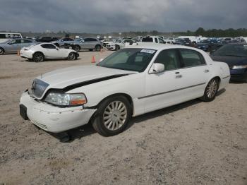  Salvage Lincoln Towncar