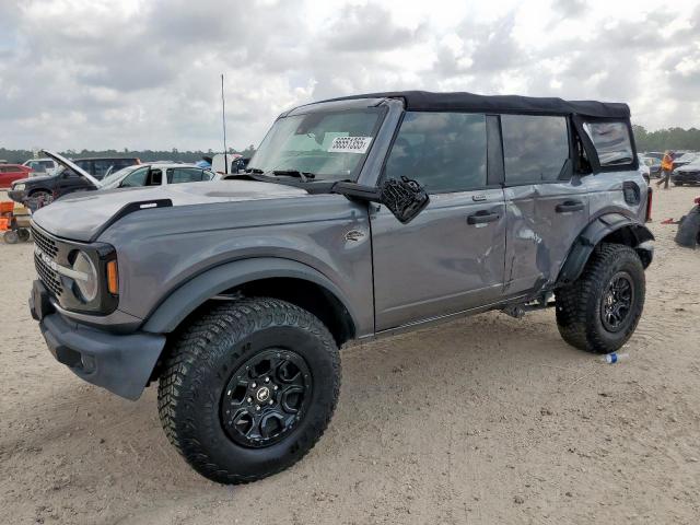  Salvage Ford Bronco