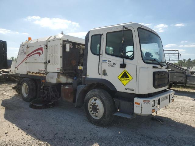  Salvage Autocar Llc Xpert