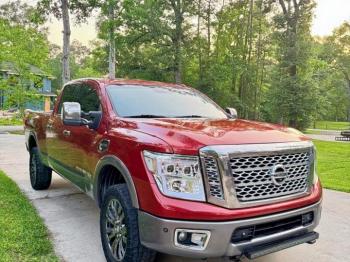  Salvage Nissan Titan