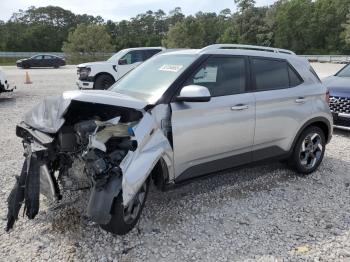  Salvage Hyundai VENUE