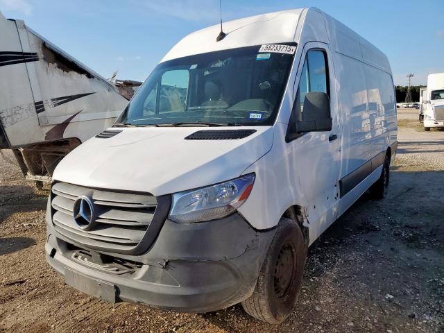  Salvage Mercedes-Benz Sprinter